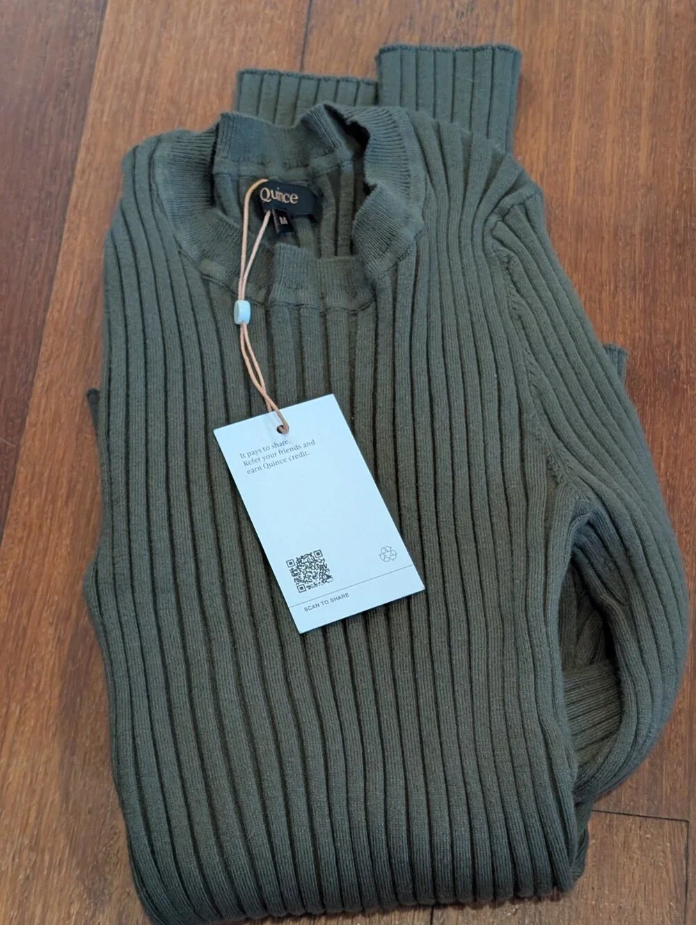 Quince Ribbed Long-Sleeve Sweater in Olive Cotton Cashmere - Picture 4 of 4